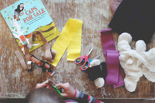 An Easy Felt Scarf DIY