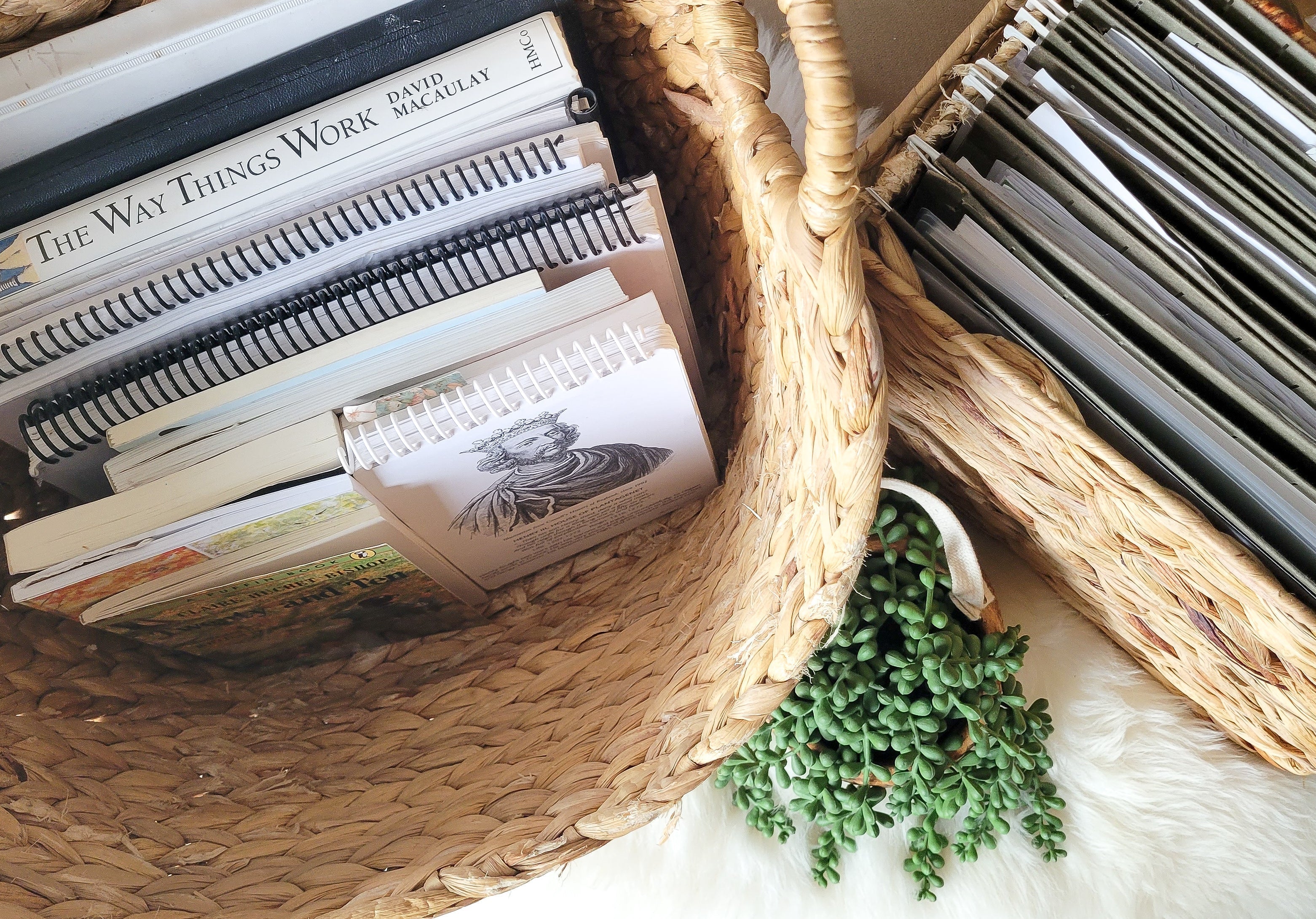 7 Simple Steps to Create a Peaceful Organized Homeschool Space 7 Simple Steps to Create a Peaceful Organized Homeschool Space