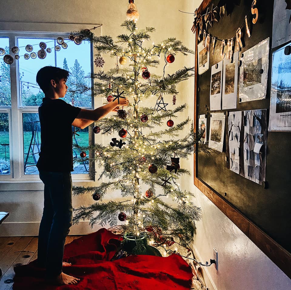 How to Make a Hygge Christmas in Your Homeschool | The Peaceful Press