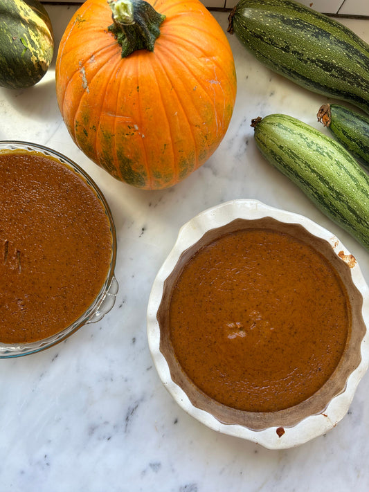 A Family Guide to a Cozy Thanksgiving with Books, Crafts, and Recipes
